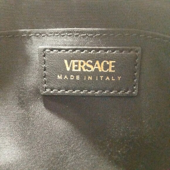 Authentic VERSACE Black Leather Shoulder Bag mon518-111125 - Picture 16 of 16